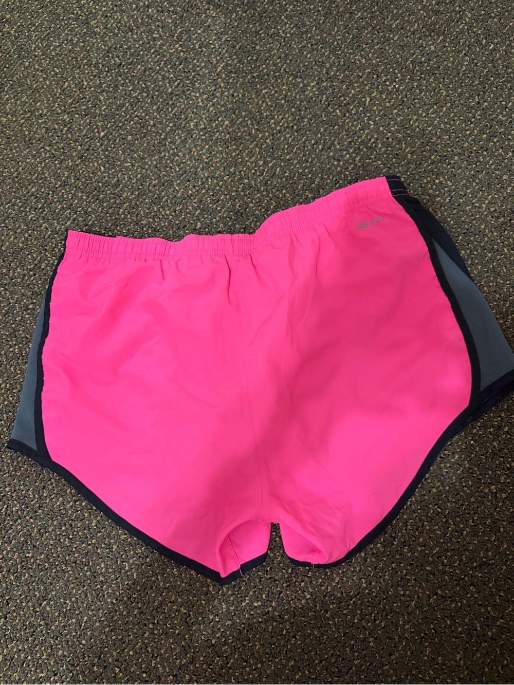 Nike Dri-FIT Hot Pink Running Shorts Women’s Small Athletic Workout - Picture 2 of 2